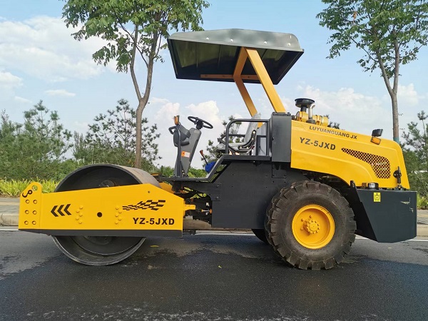 壓路機(jī)保養(yǎng)維修的誤區(qū)你知道多少？